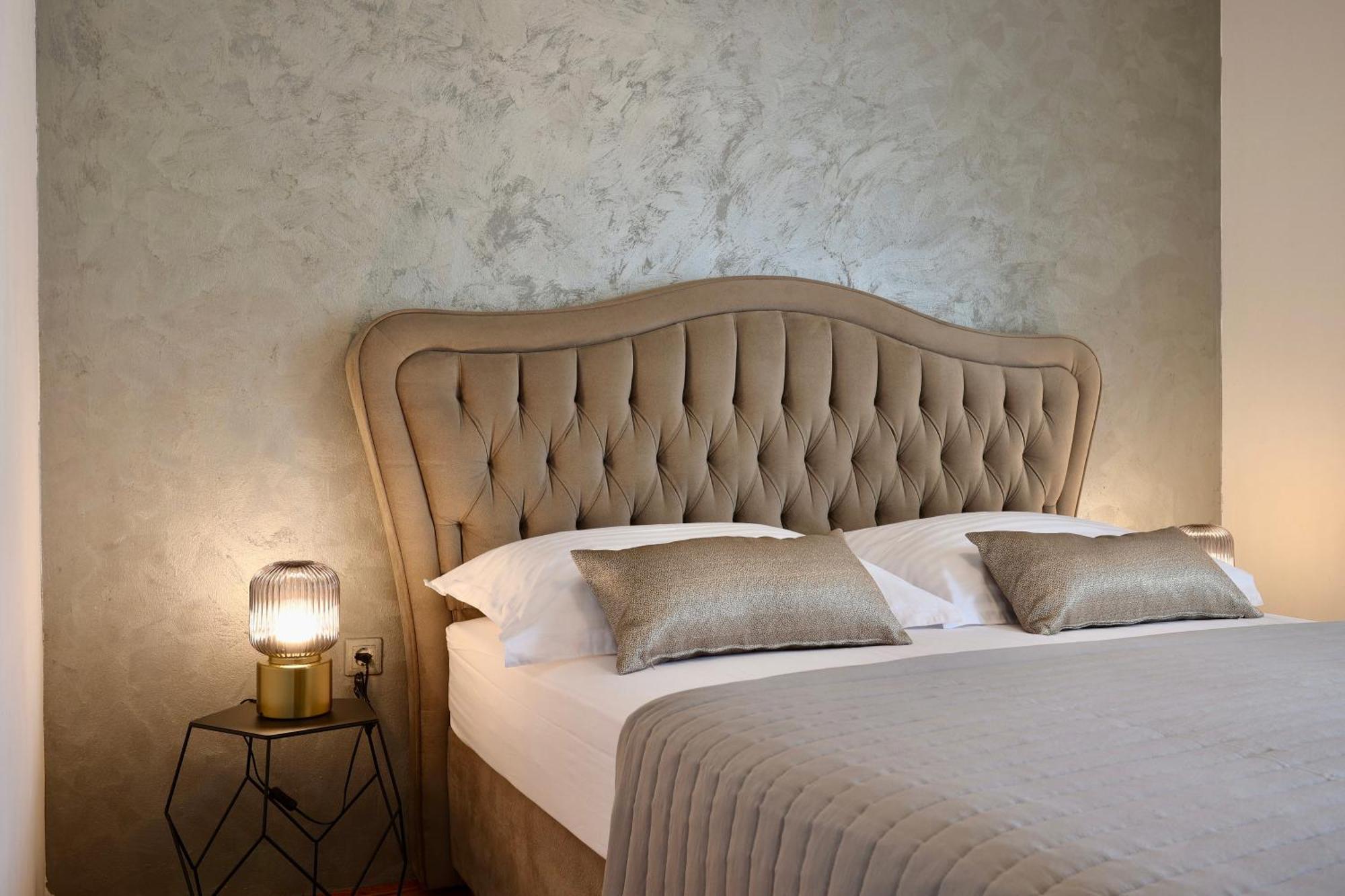 Holiday Home Tia Сплит Екстериор снимка